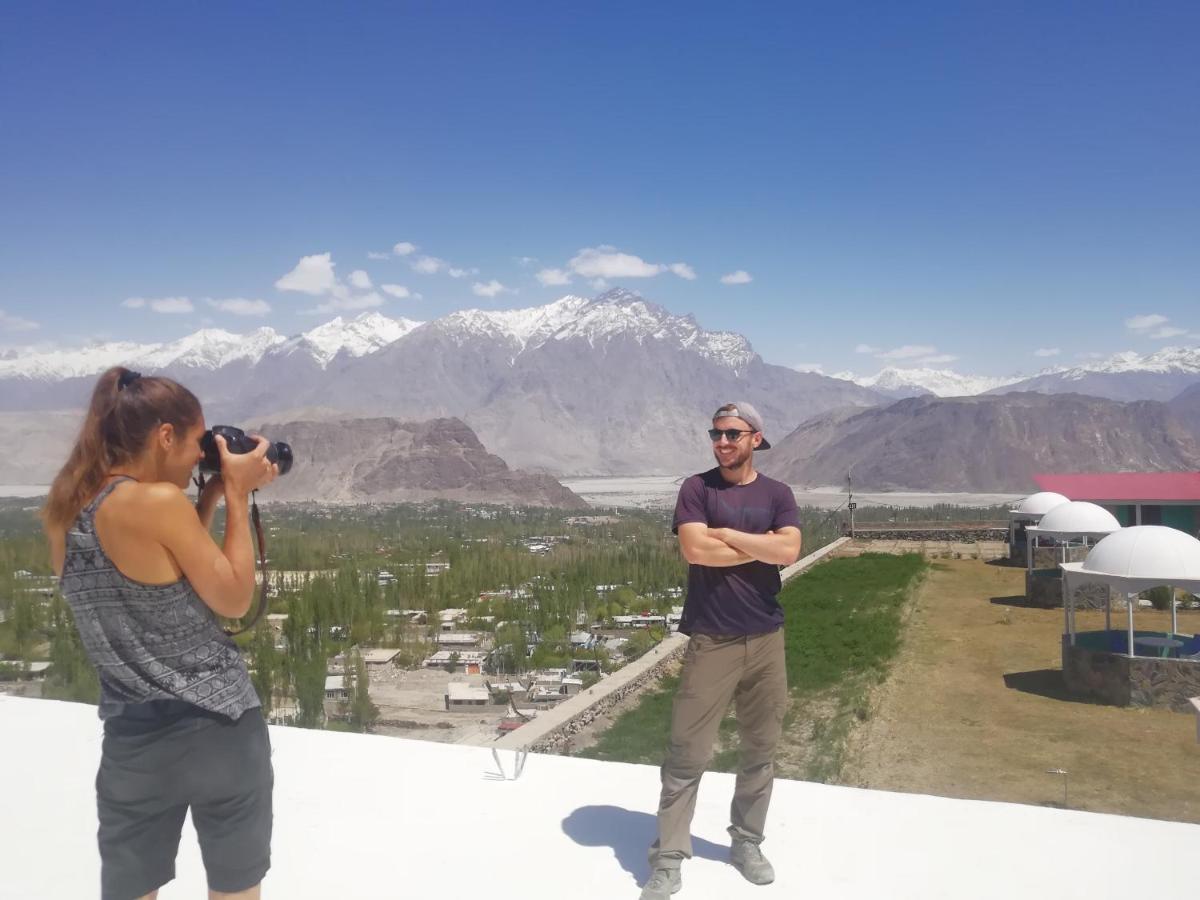 Hotel Mountain Lodge Skardu Exterior photo