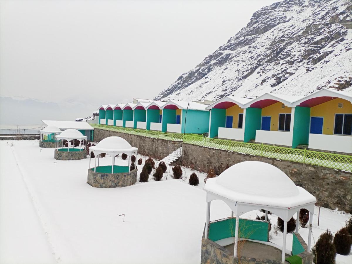 Hotel Mountain Lodge Skardu Exterior photo
