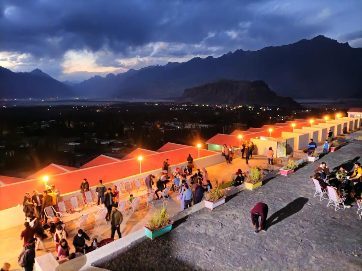 Hotel Mountain Lodge Skardu Exterior photo