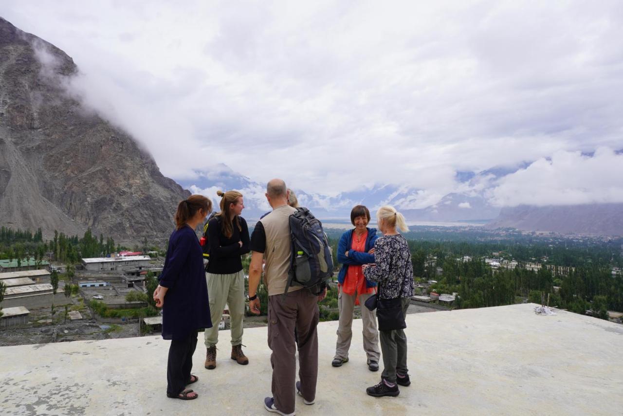 Hotel Mountain Lodge Skardu Exterior photo