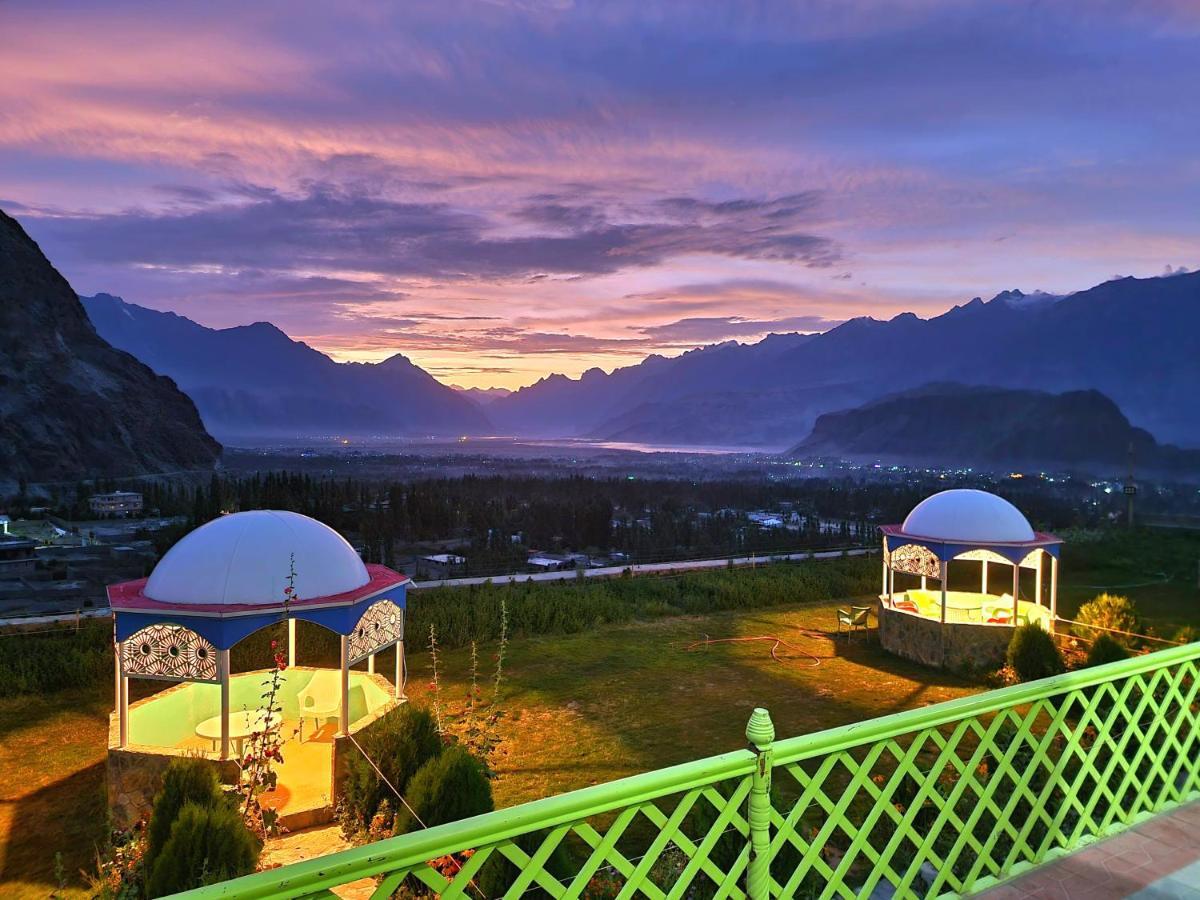 Hotel Mountain Lodge Skardu Exterior photo