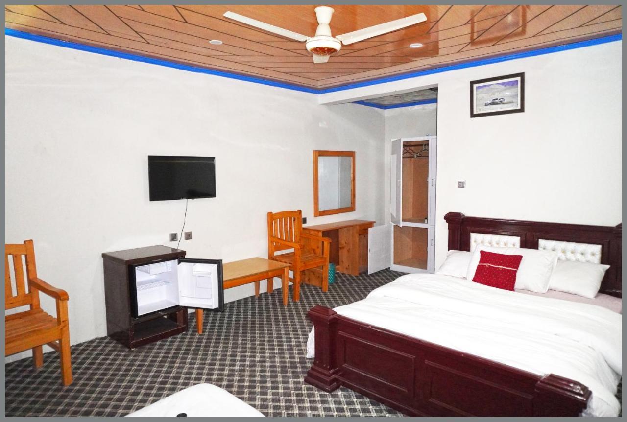 Hotel Mountain Lodge Skardu Exterior photo