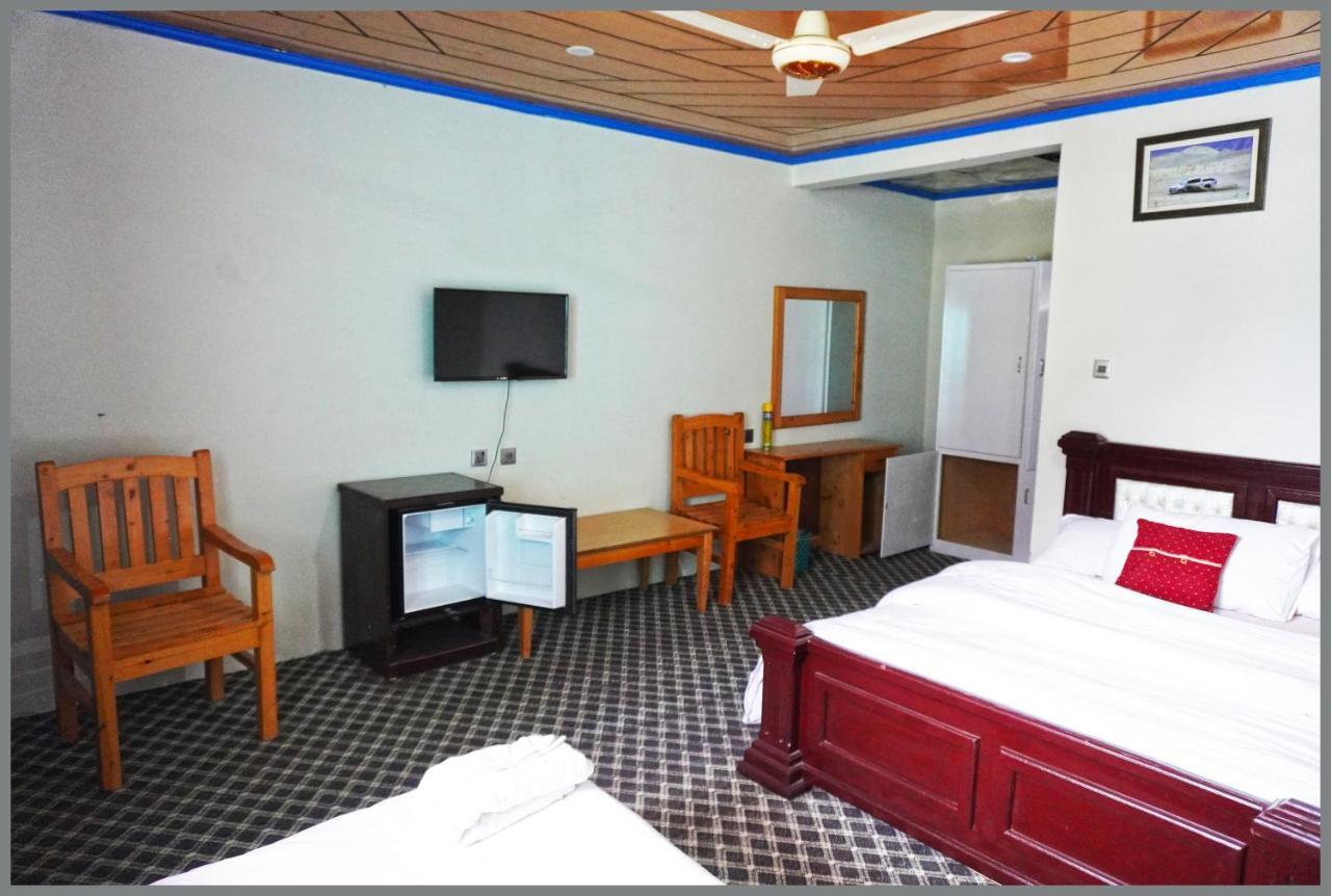 Hotel Mountain Lodge Skardu Exterior photo
