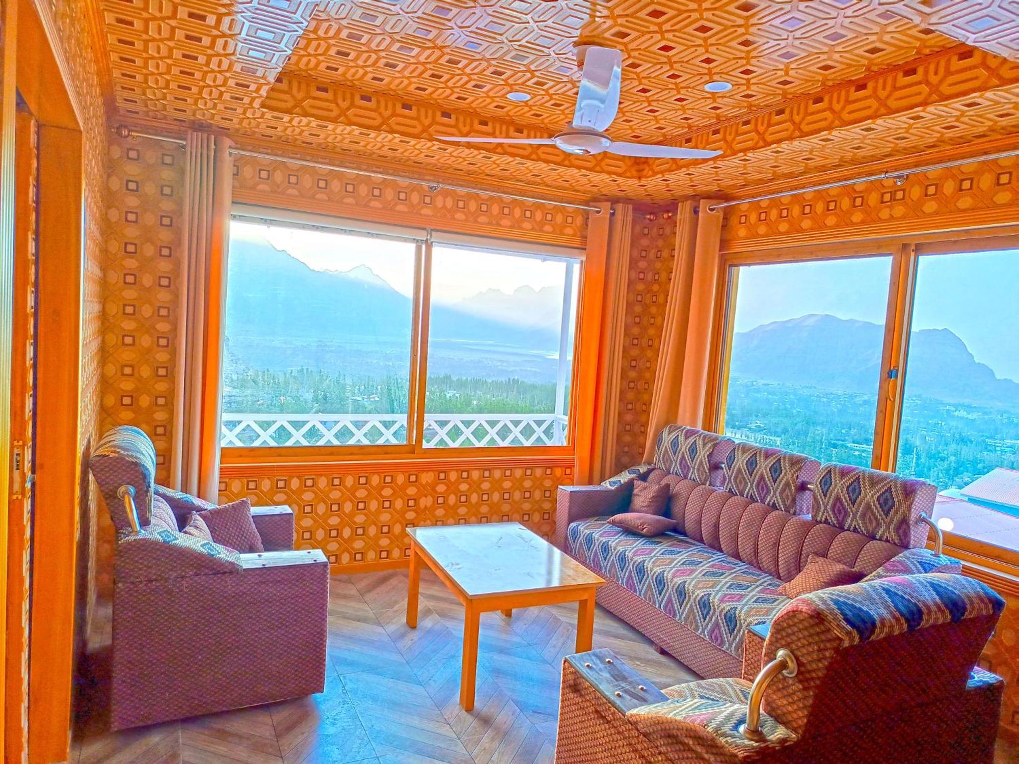Hotel Mountain Lodge Skardu Exterior photo