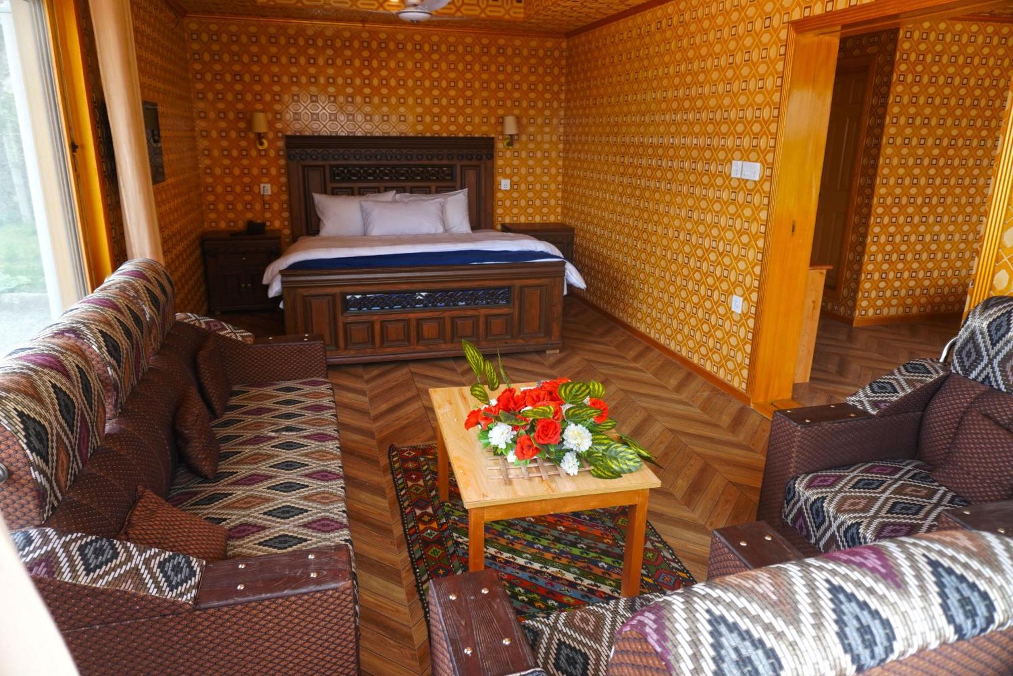 Hotel Mountain Lodge Skardu Exterior photo